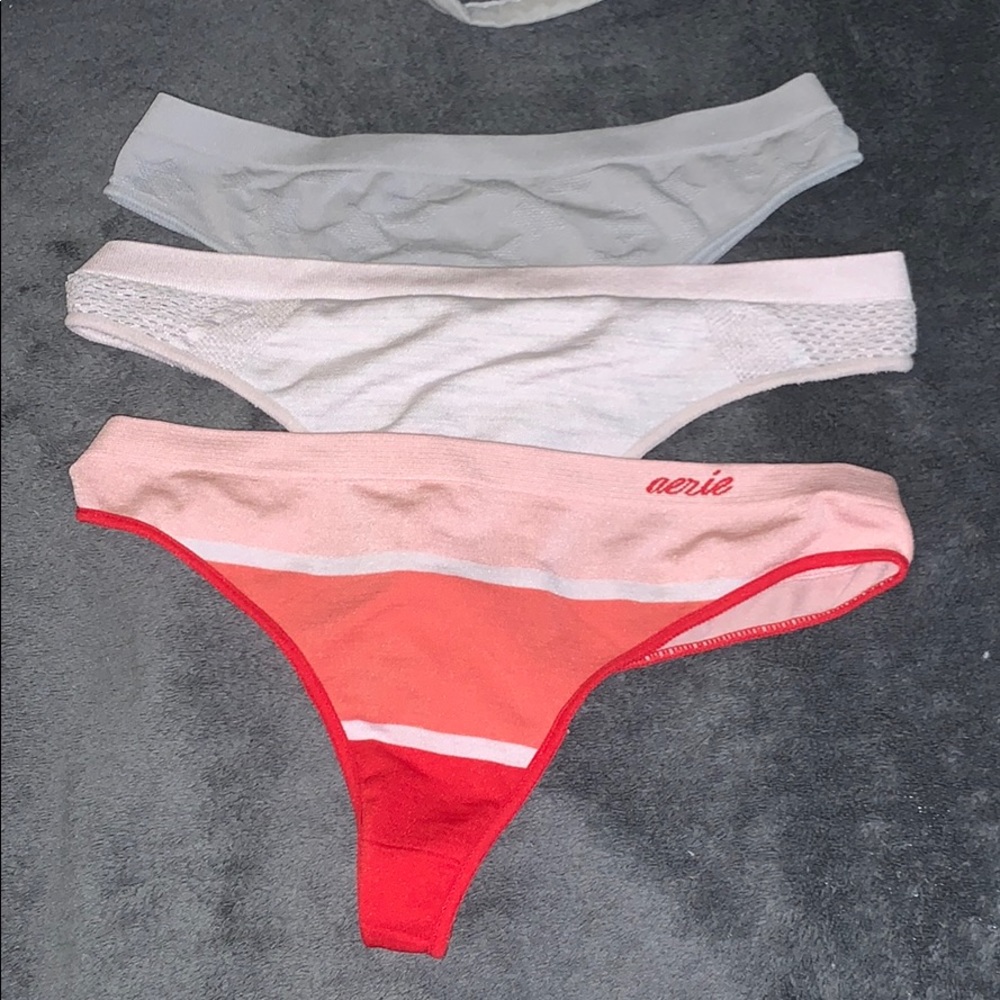 3 Aerie Thongs